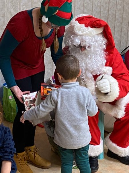 Un Noël Plein De Surprises Un Noël plein de surprises! – Ecole St Joseph Coëx